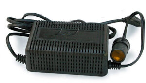 Конвертер EZETIL с 12V на 230V (150W)