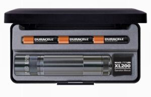 Фонарь MAGLITE LED XL200 3xAAA