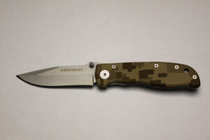 Нож туристический складной