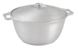 Кастрюля литая